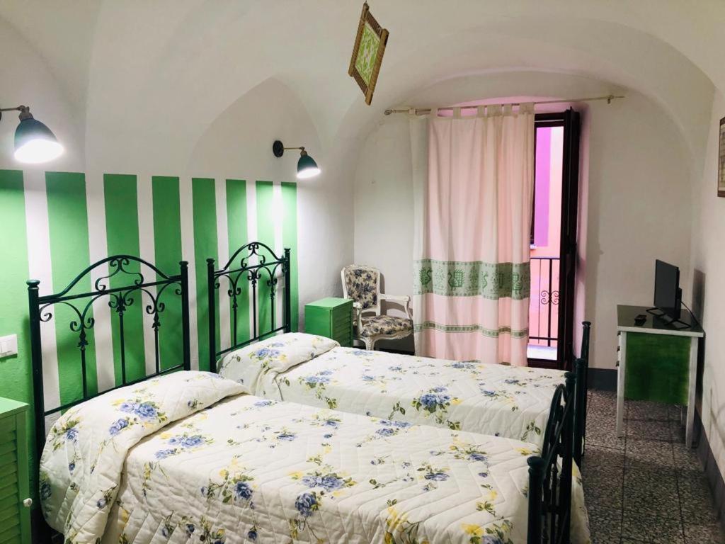 Casa Eleonora - family holiday home near beach Bosa Exterior foto