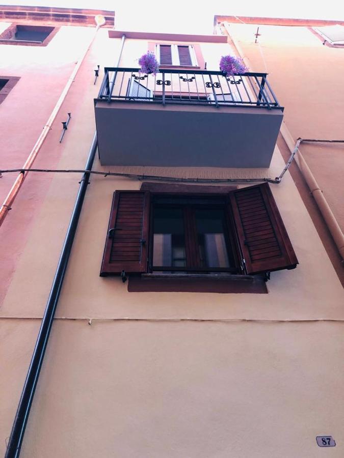 Casa Eleonora - family holiday home near beach Bosa Exterior foto